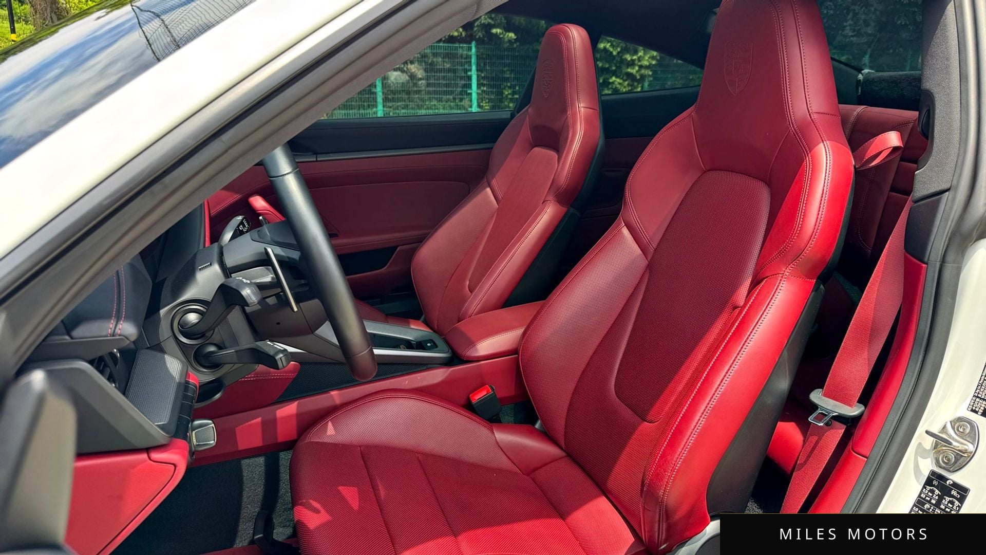 Porsche 911 (992) 2022 — миниатюра 10