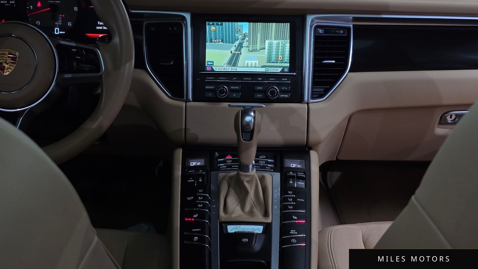 Porsche Macan 2015 — миниатюра 12