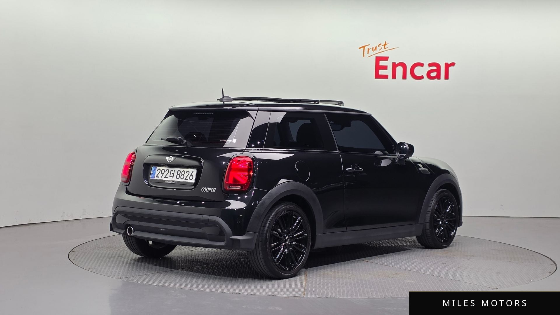 MINI Cooper 2024 — миниатюра 2