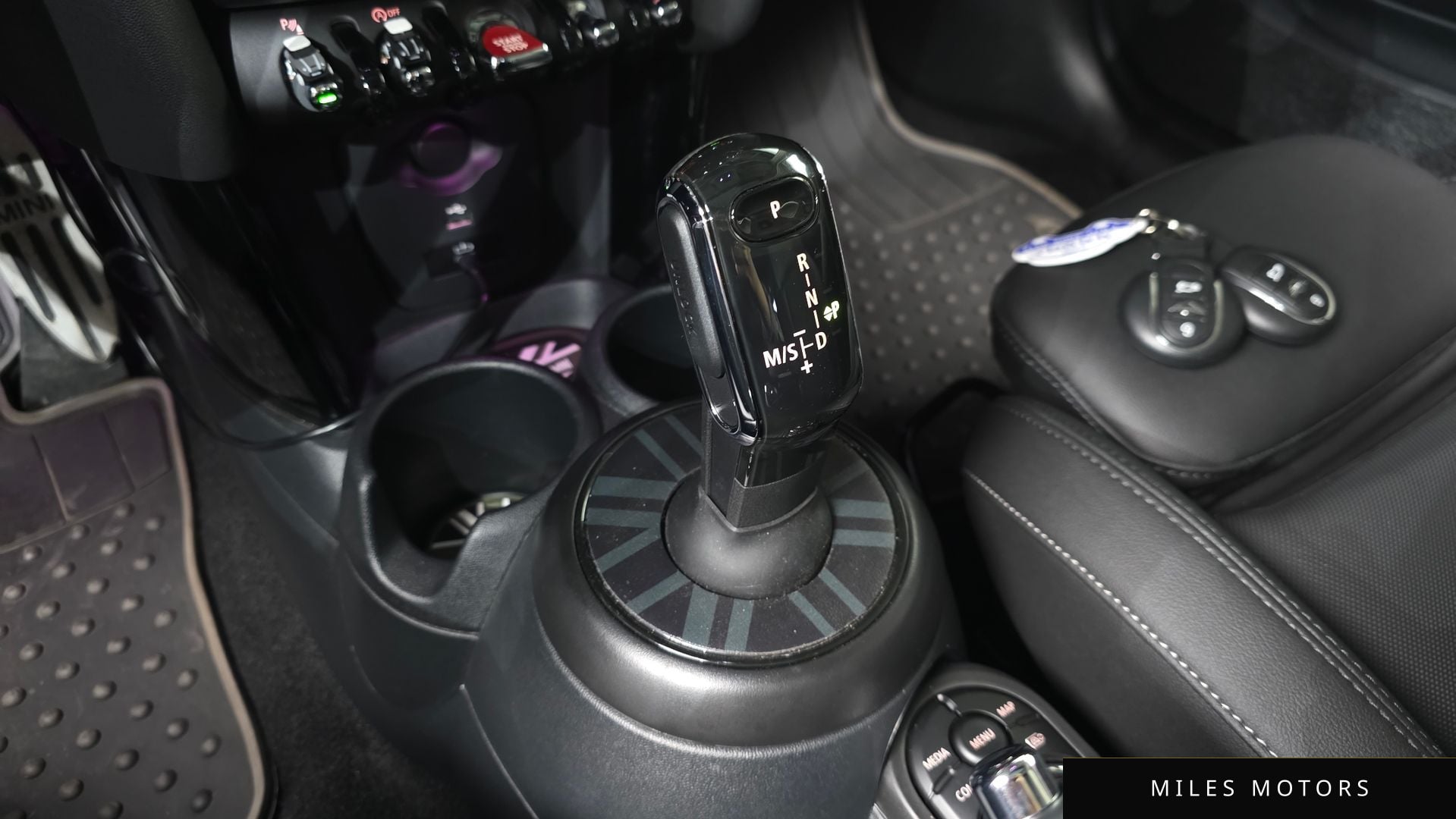MINI Cooper 2024 — миниатюра 12