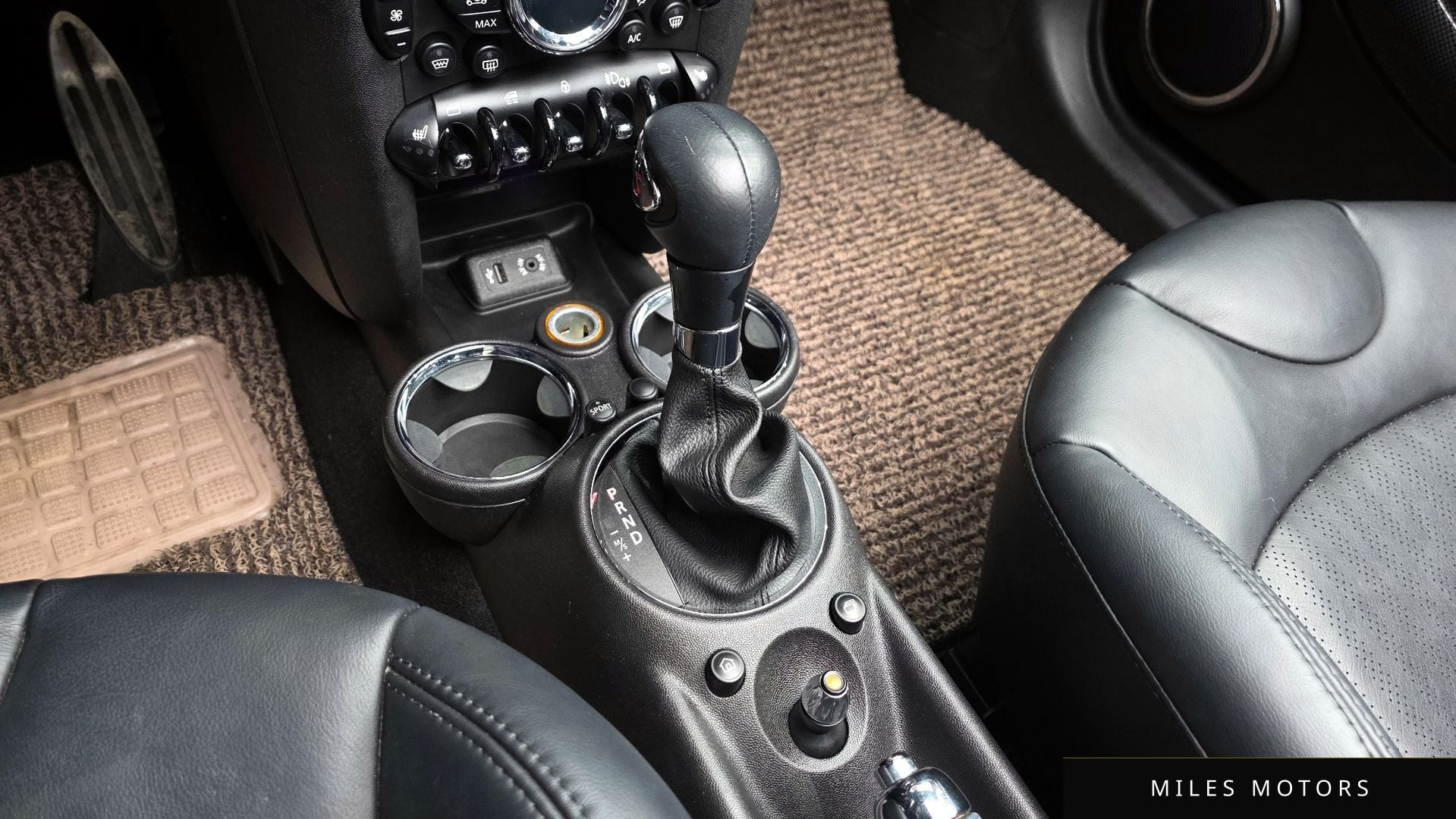 MINI Cooper Convertible 2015 — миниатюра 9