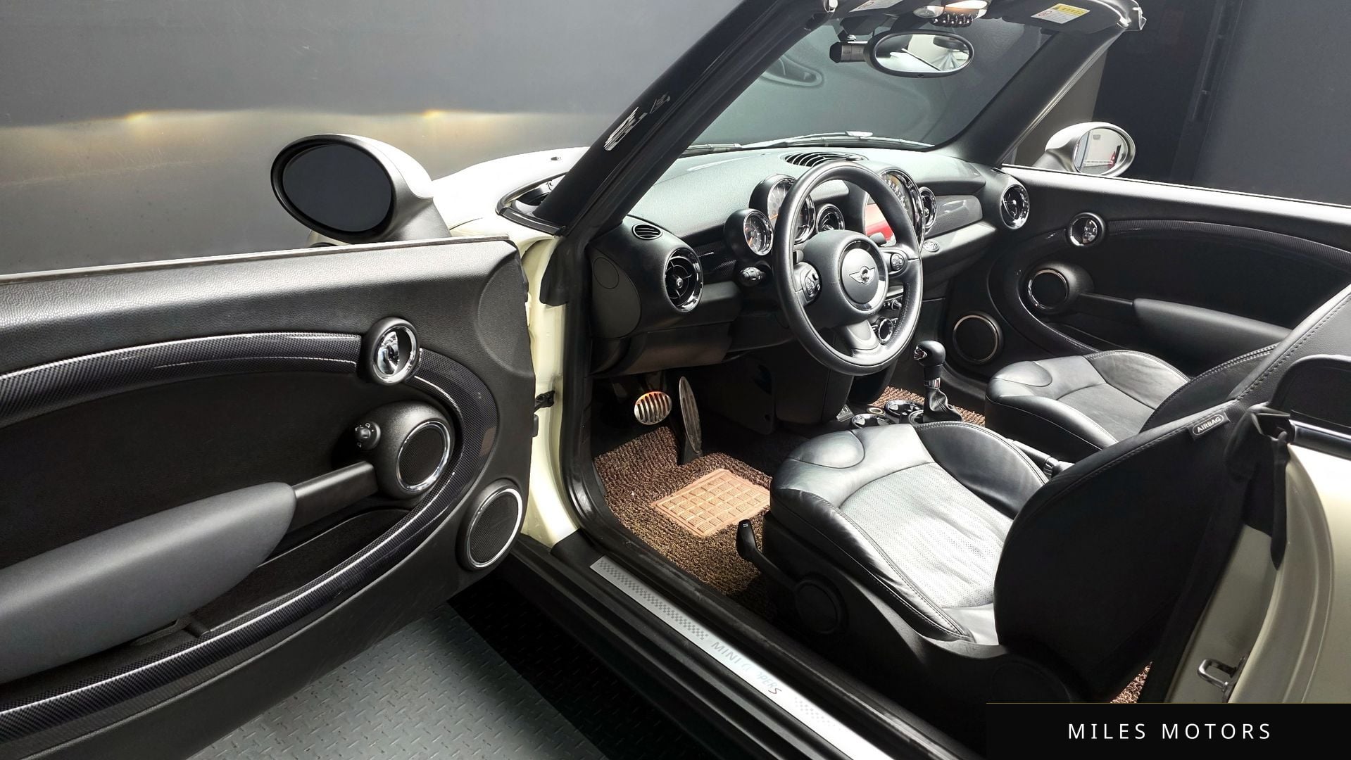 MINI Cooper Convertible 2015 — миниатюра 10