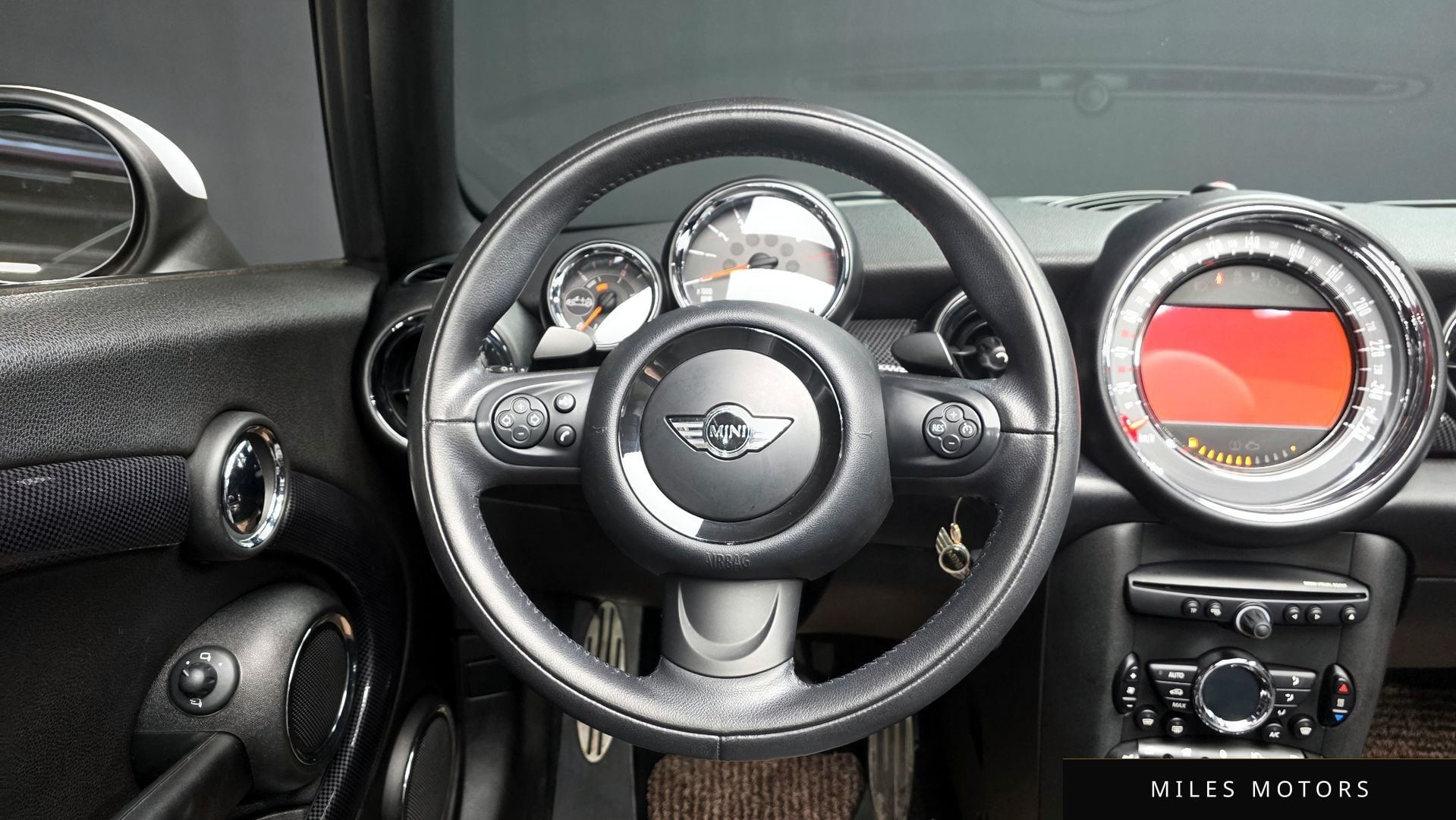 MINI Cooper Convertible 2015 — миниатюра 12