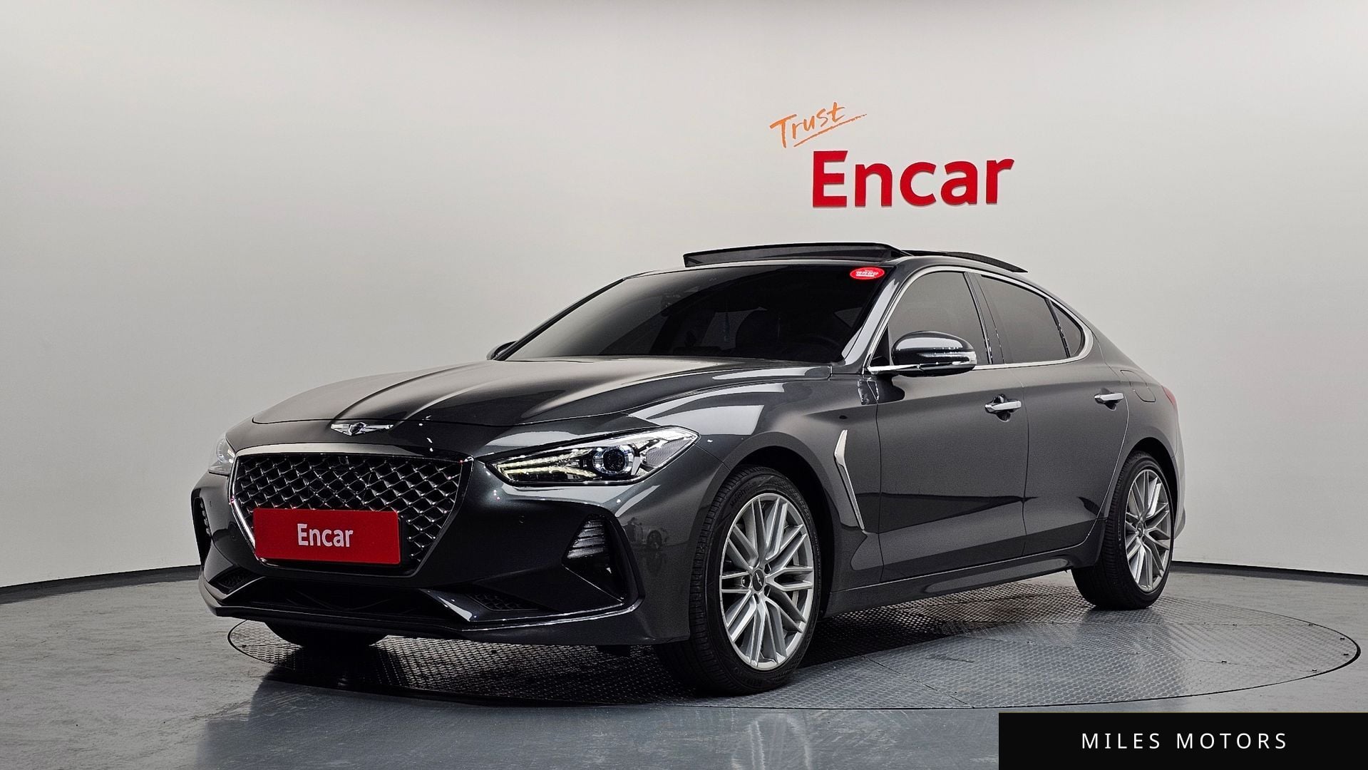 Genesis G70 2019 — фото 1 из 12