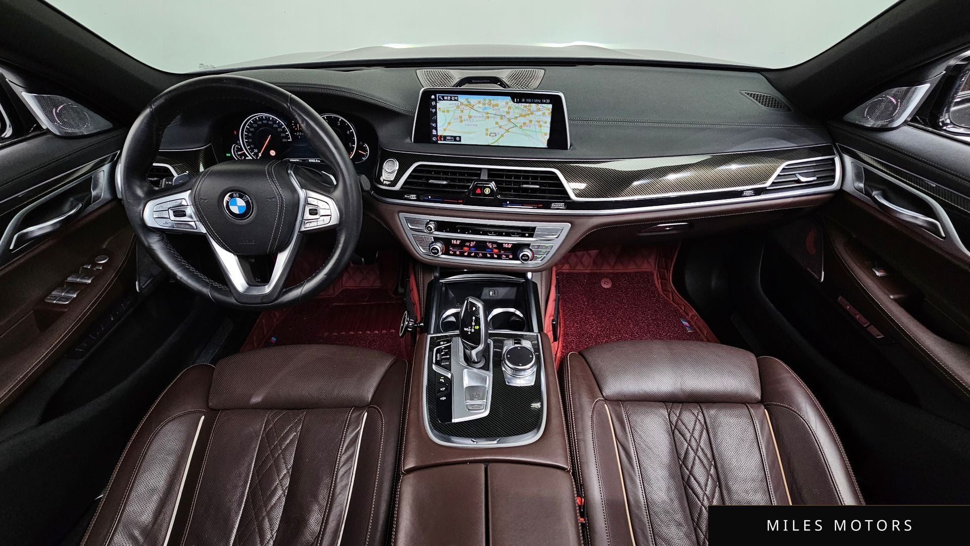 BMW 7 Series (G11) 2018 — миниатюра 7