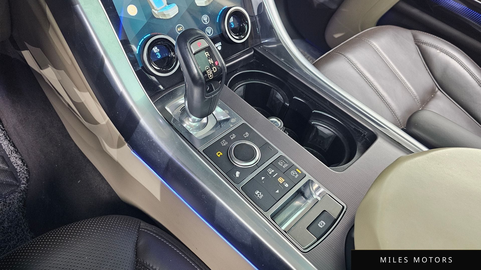 Land Rover Range Rover Sport 2016 — миниатюра 9