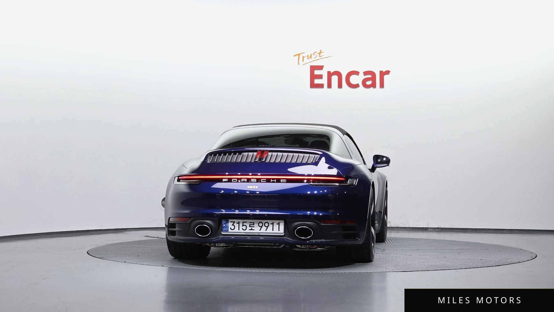 Porsche 911 (992) 2024 — миниатюра 4