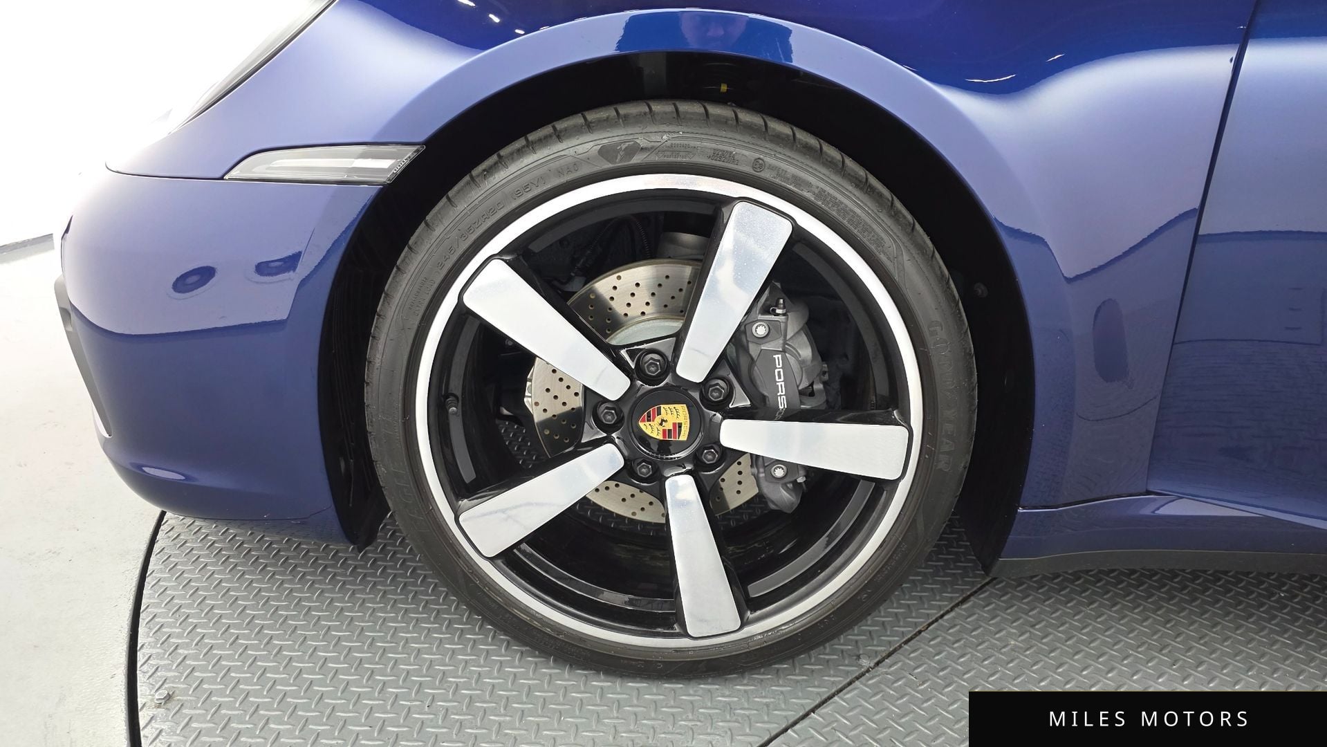 Porsche 911 (992) 2024 — миниатюра 5