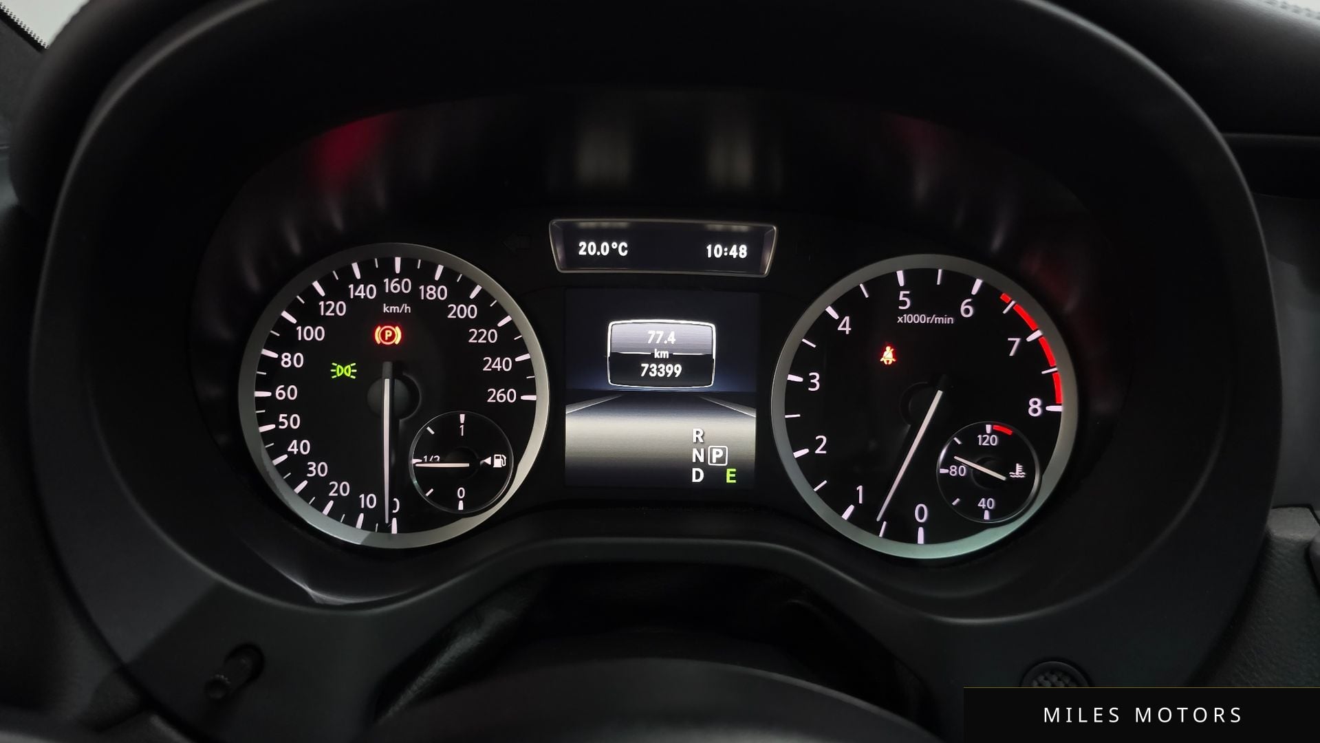 Infiniti Q30 2017 — миниатюра 10