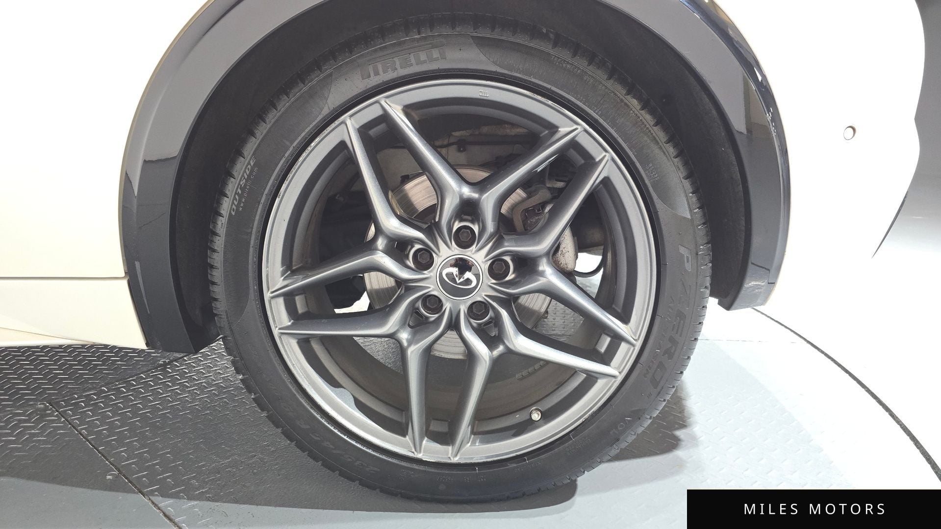 Infiniti Q30 2017 — миниатюра 6