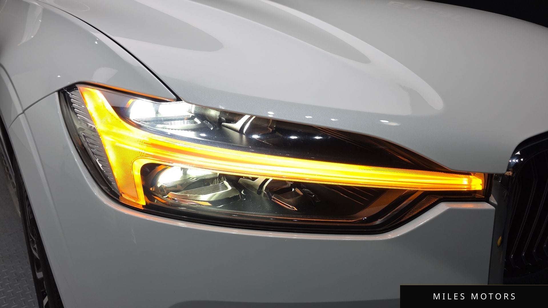 Volvo XC60 2023 — миниатюра 8