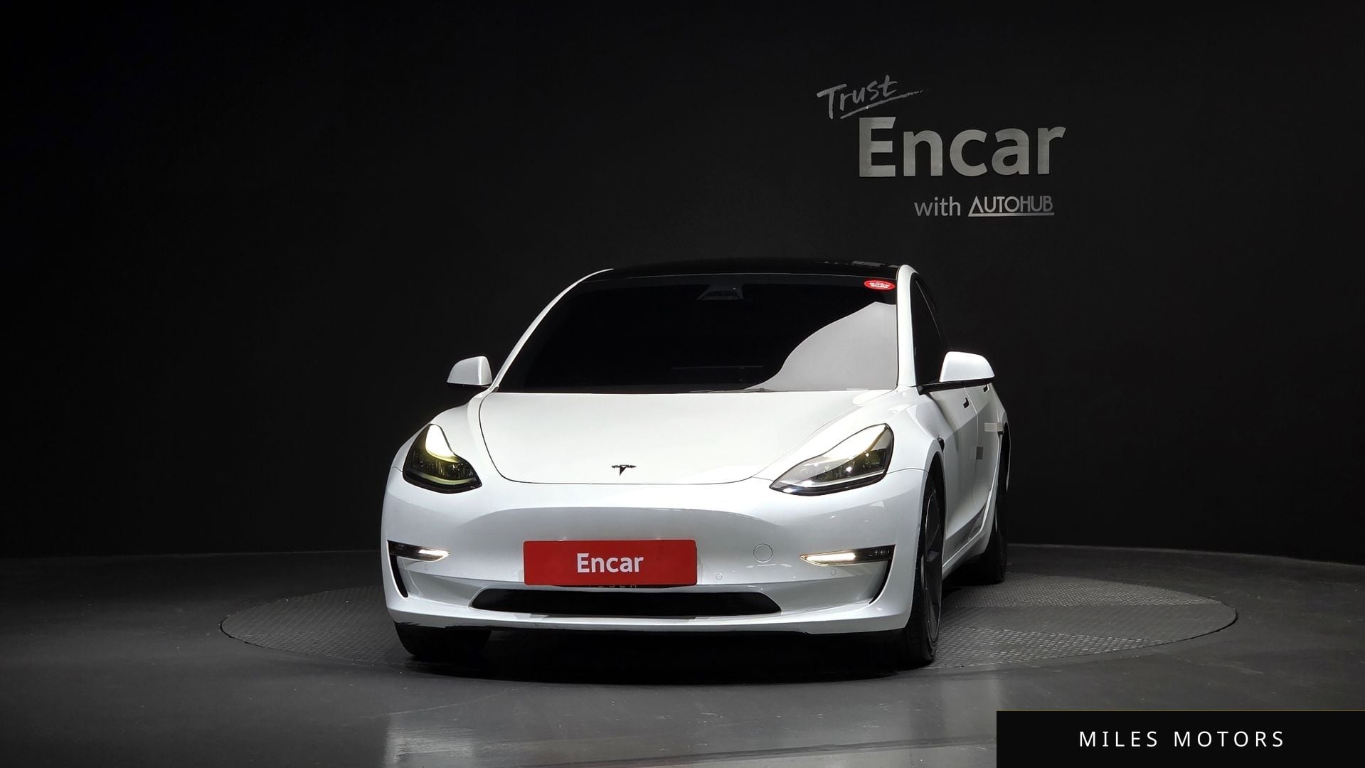 Tesla Model 3 2022 — миниатюра 3