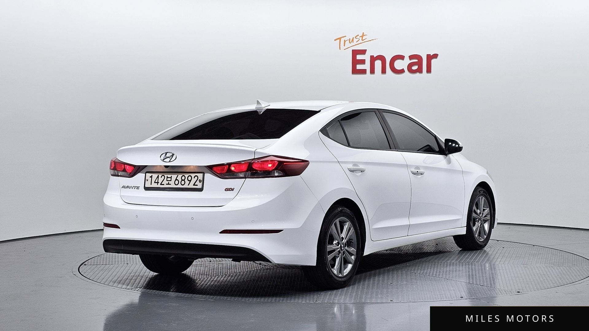 Hyundai AVANTE 2017 — миниатюра 2