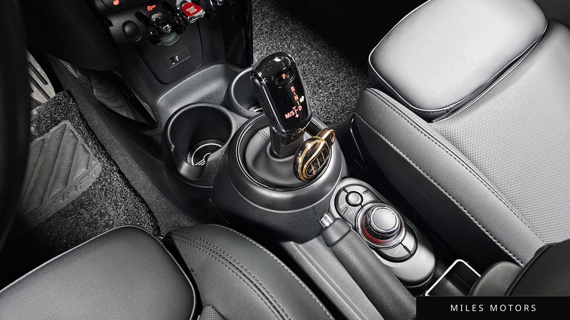 MINI Cooper 2024 — миниатюра 12