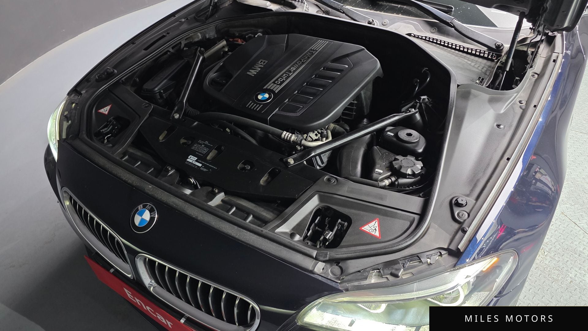 BMW 5 Series (F10) 2014 — миниатюра 5