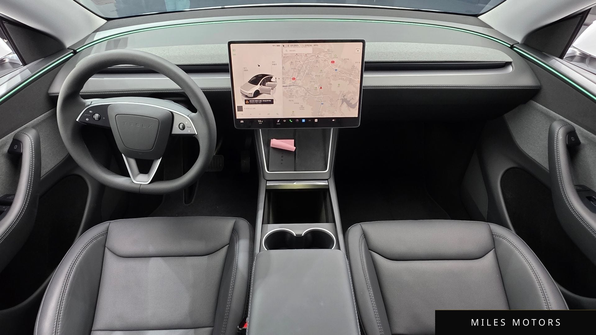 Tesla Model Y 2025 — миниатюра 9