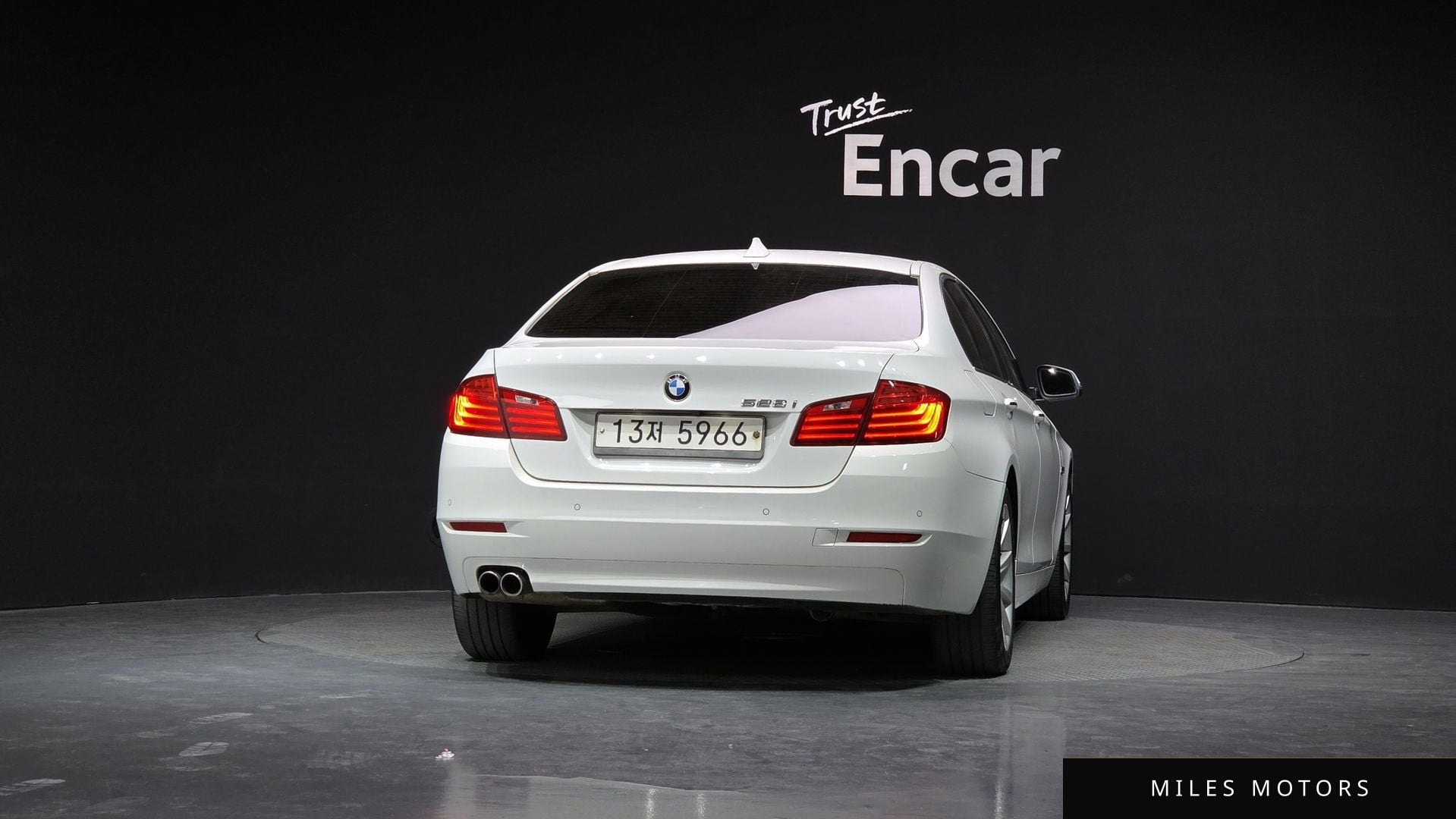 BMW 5 Series (F10) 2014 — миниатюра 4