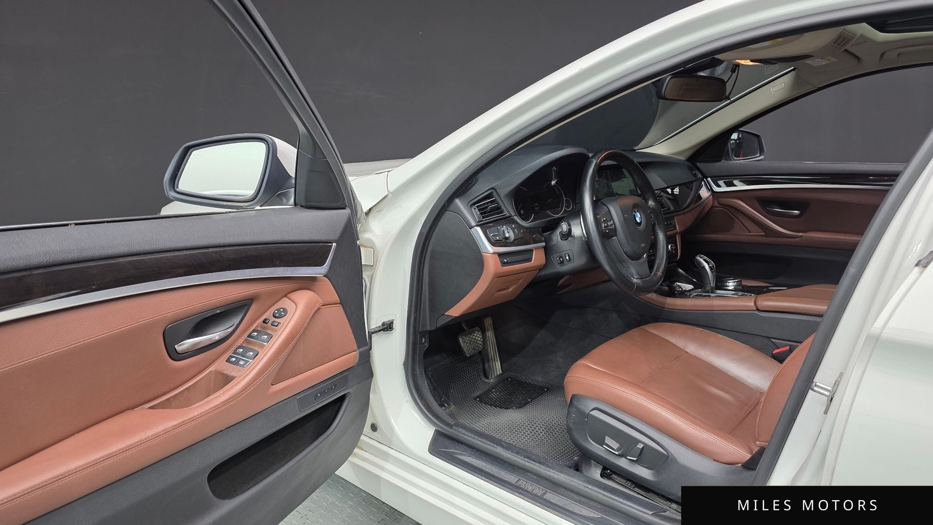 BMW 5 Series (F10) 2014 — миниатюра 10