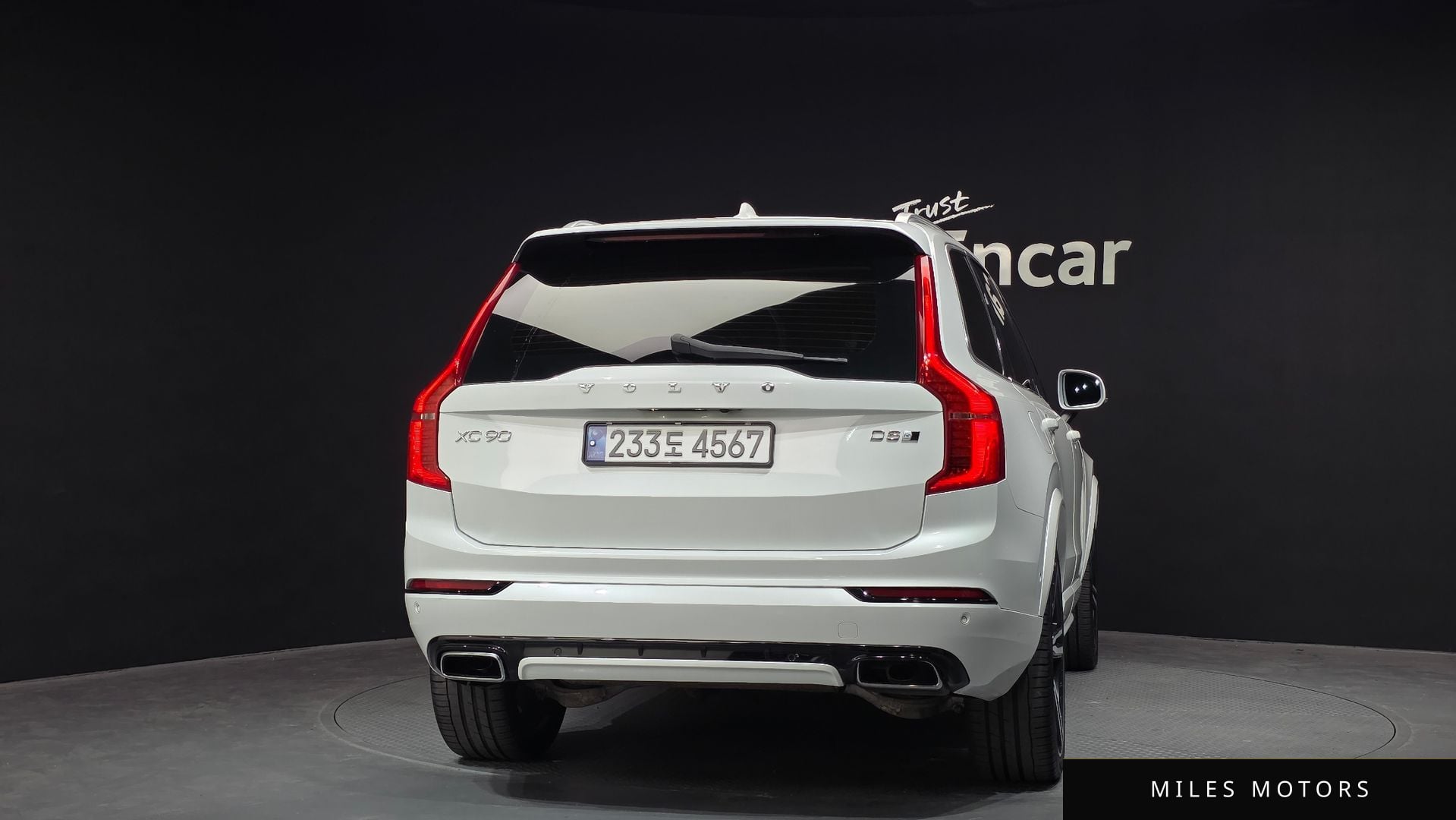 Volvo XC90 2017 — миниатюра 4