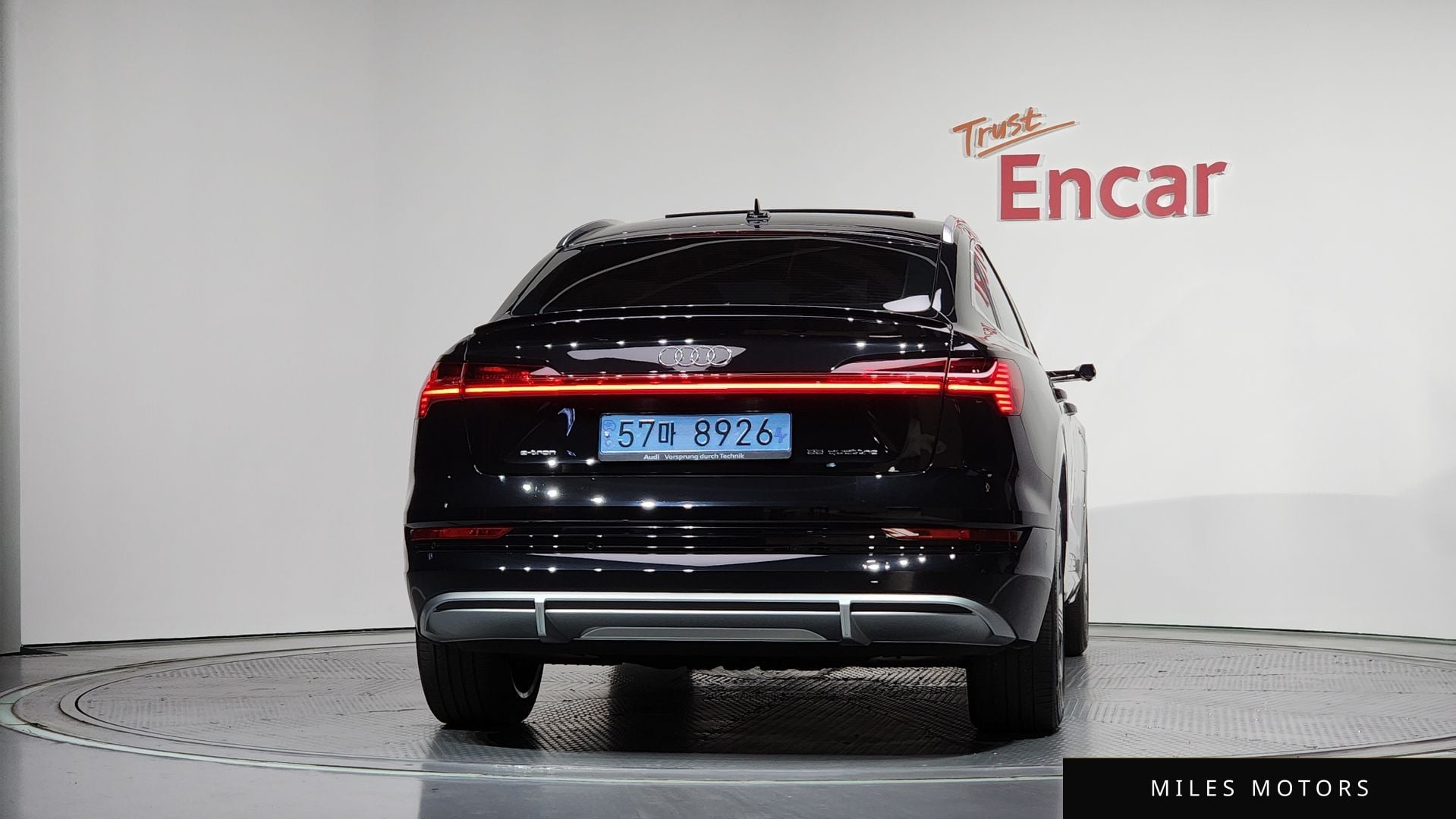 Audi e-tron 2022 — миниатюра 4