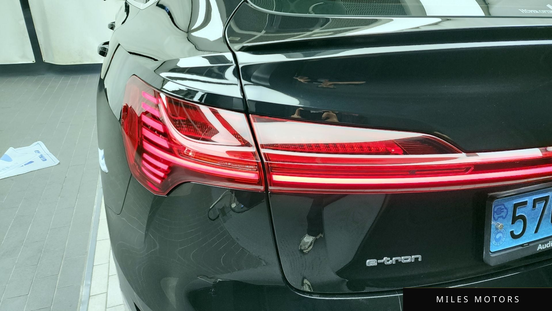 Audi e-tron 2022 — миниатюра 9