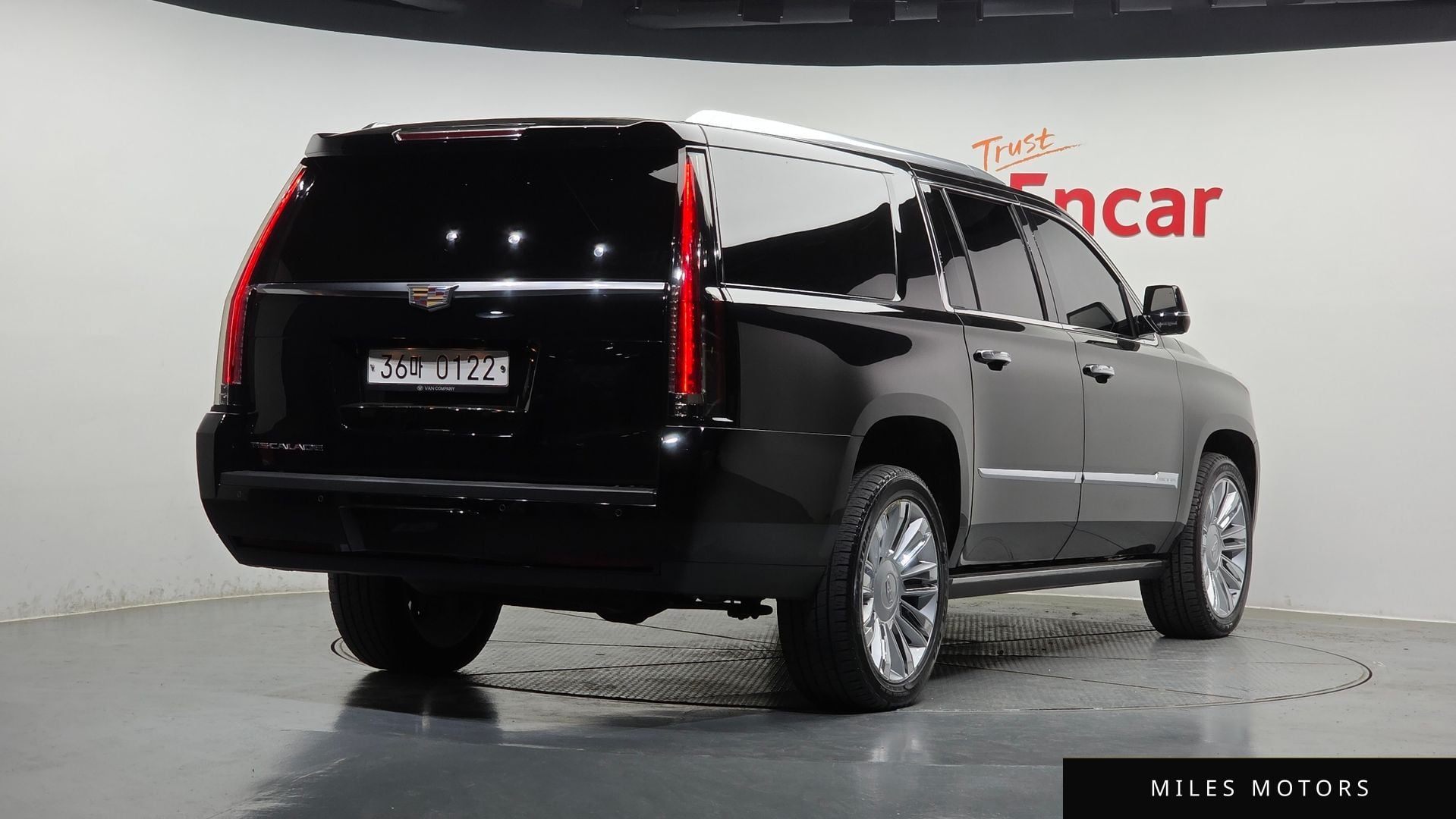 Cadillac Escalade 2016 — миниатюра 2