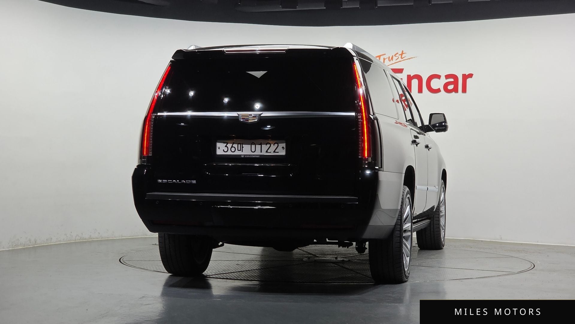 Cadillac Escalade 2016 — миниатюра 4