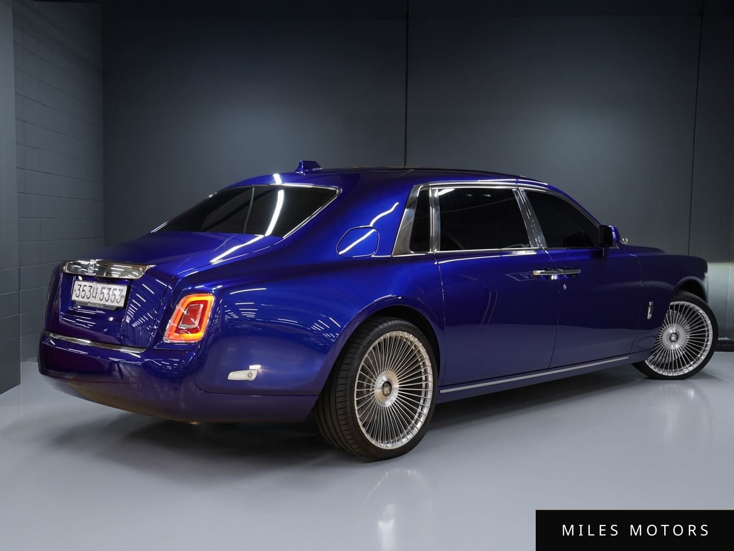 Rolls-Royce Phantom 2022 — миниатюра 4