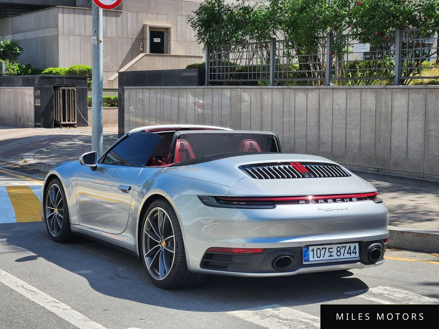 Porsche 911 (992) 2024 — миниатюра 5