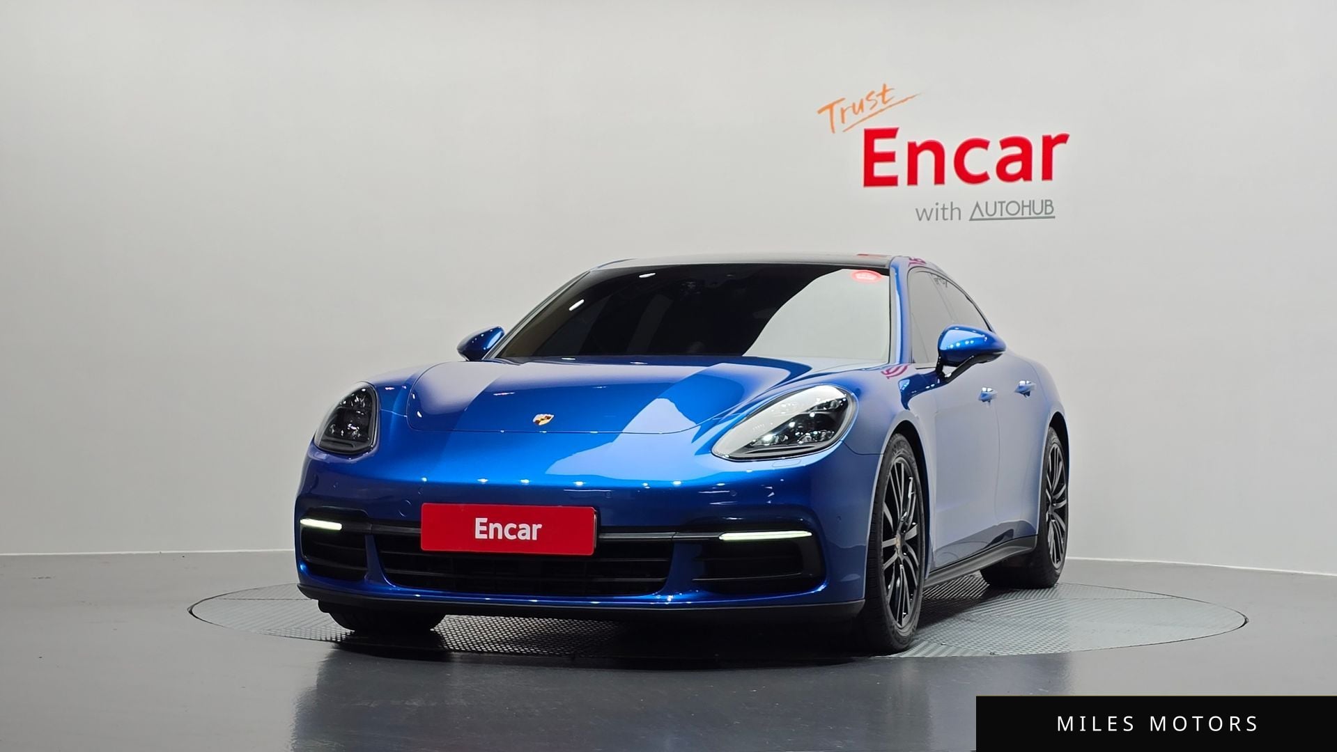 Porsche Panamera 2018 — миниатюра 3
