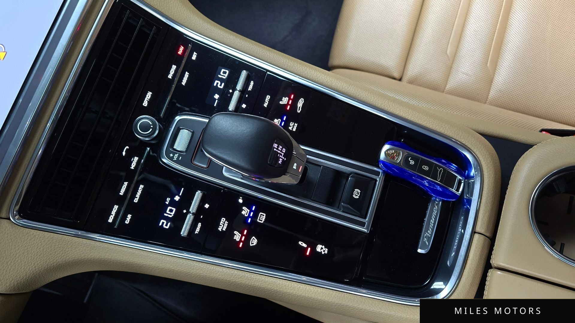 Porsche Panamera 2018 — миниатюра 12