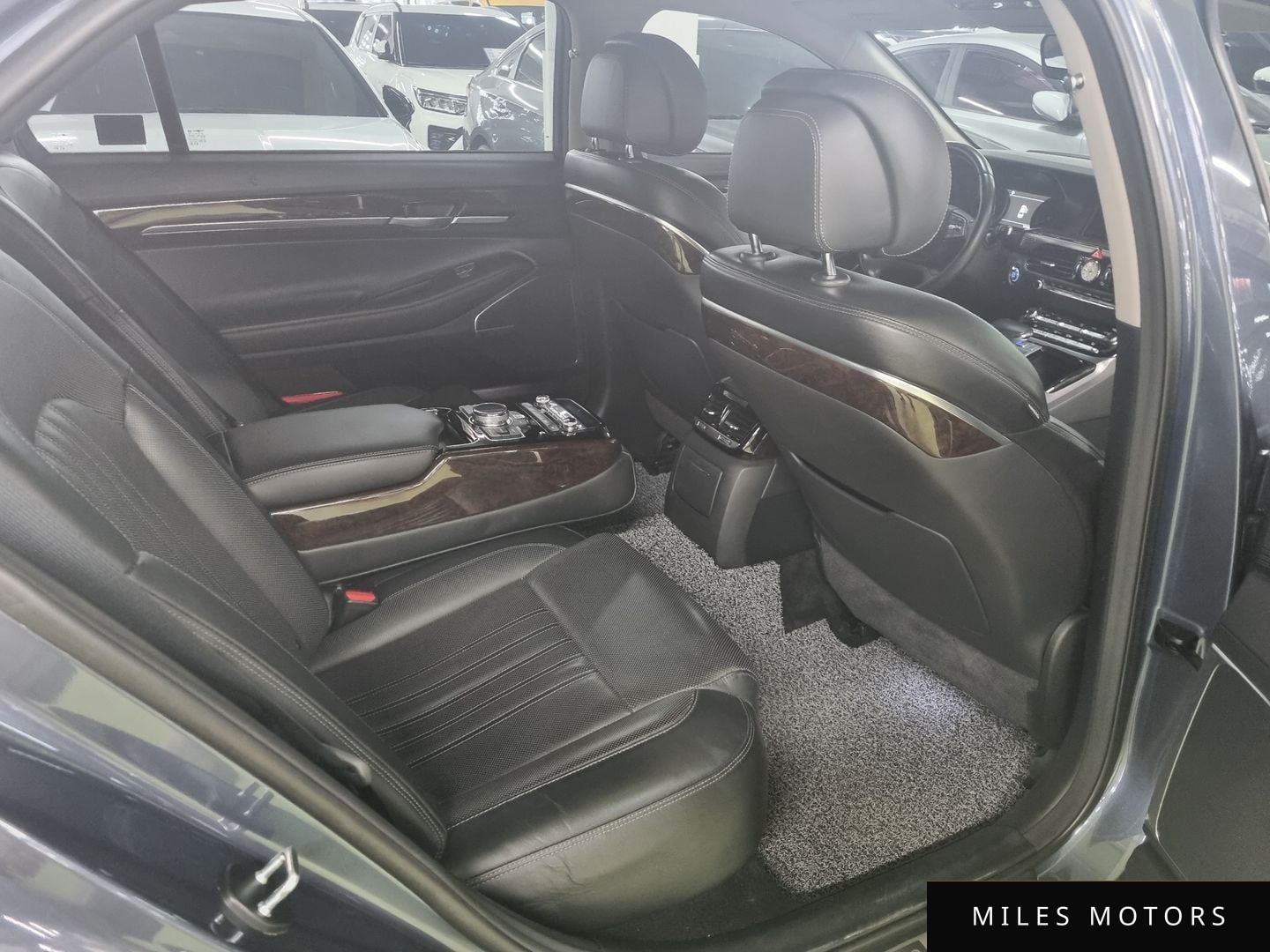 Genesis EQ900 2016 — миниатюра 11