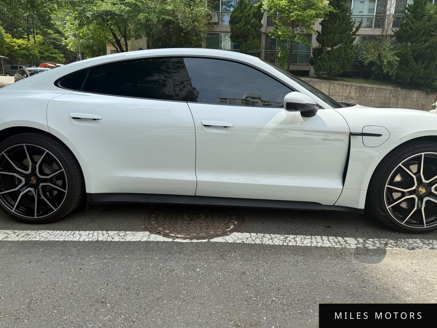Porsche Taycan 2025 — миниатюра 7