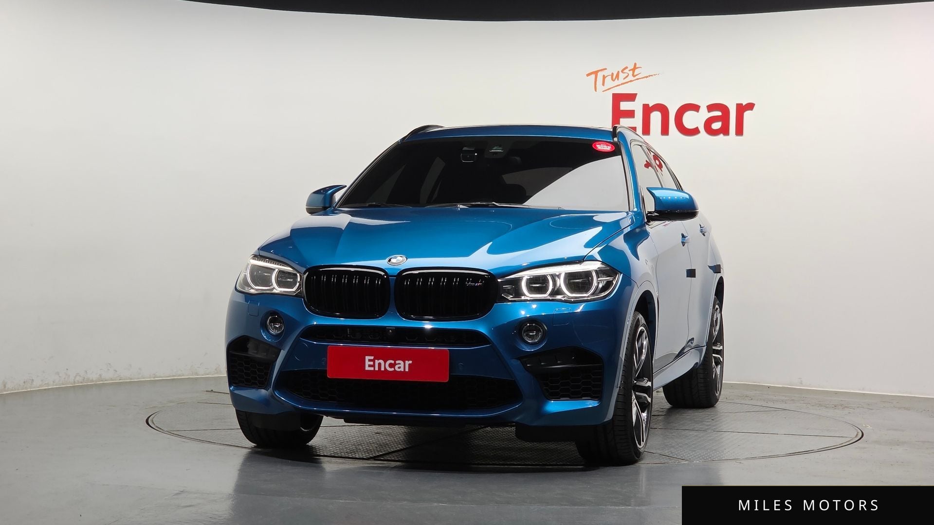 BMW X6M (F16) 2018 — миниатюра 3