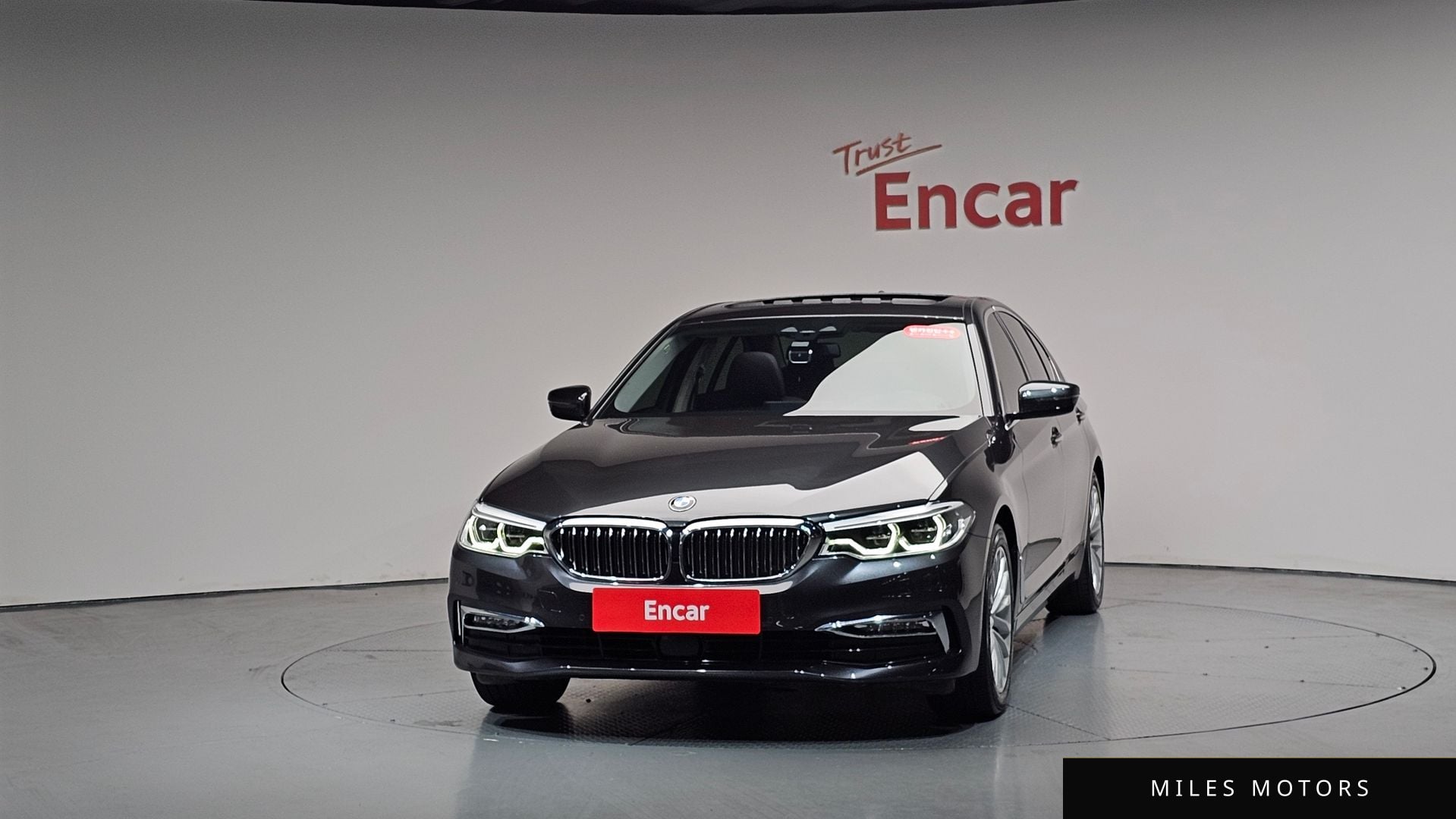 BMW 5 Series (G30) 2018 — миниатюра 2