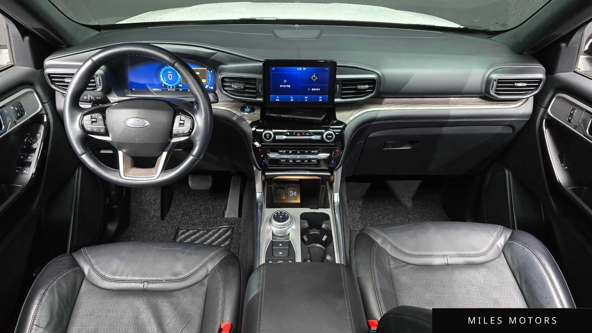 Ford Explorer 2021 — миниатюра 7