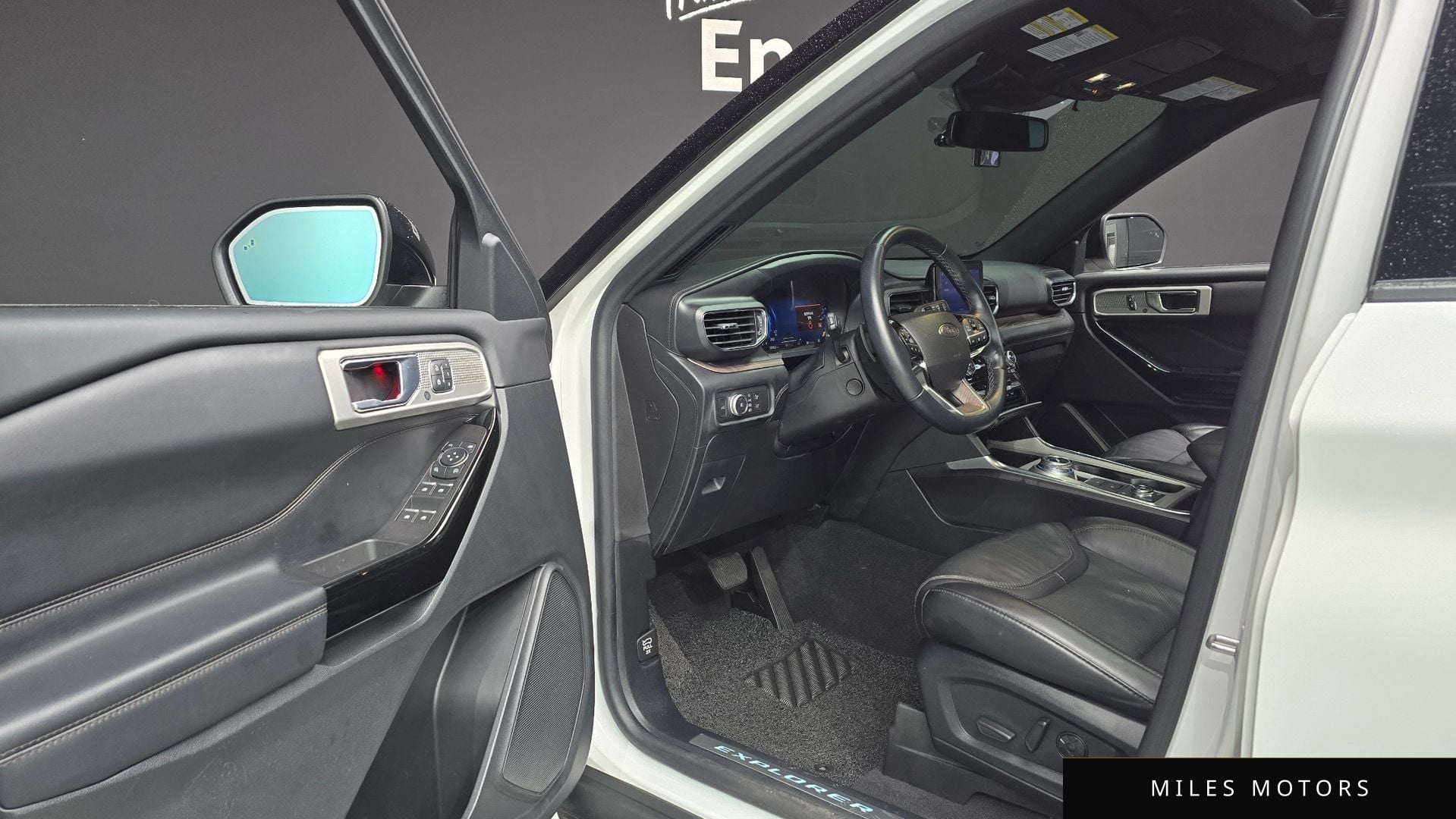 Ford Explorer 2021 — миниатюра 10