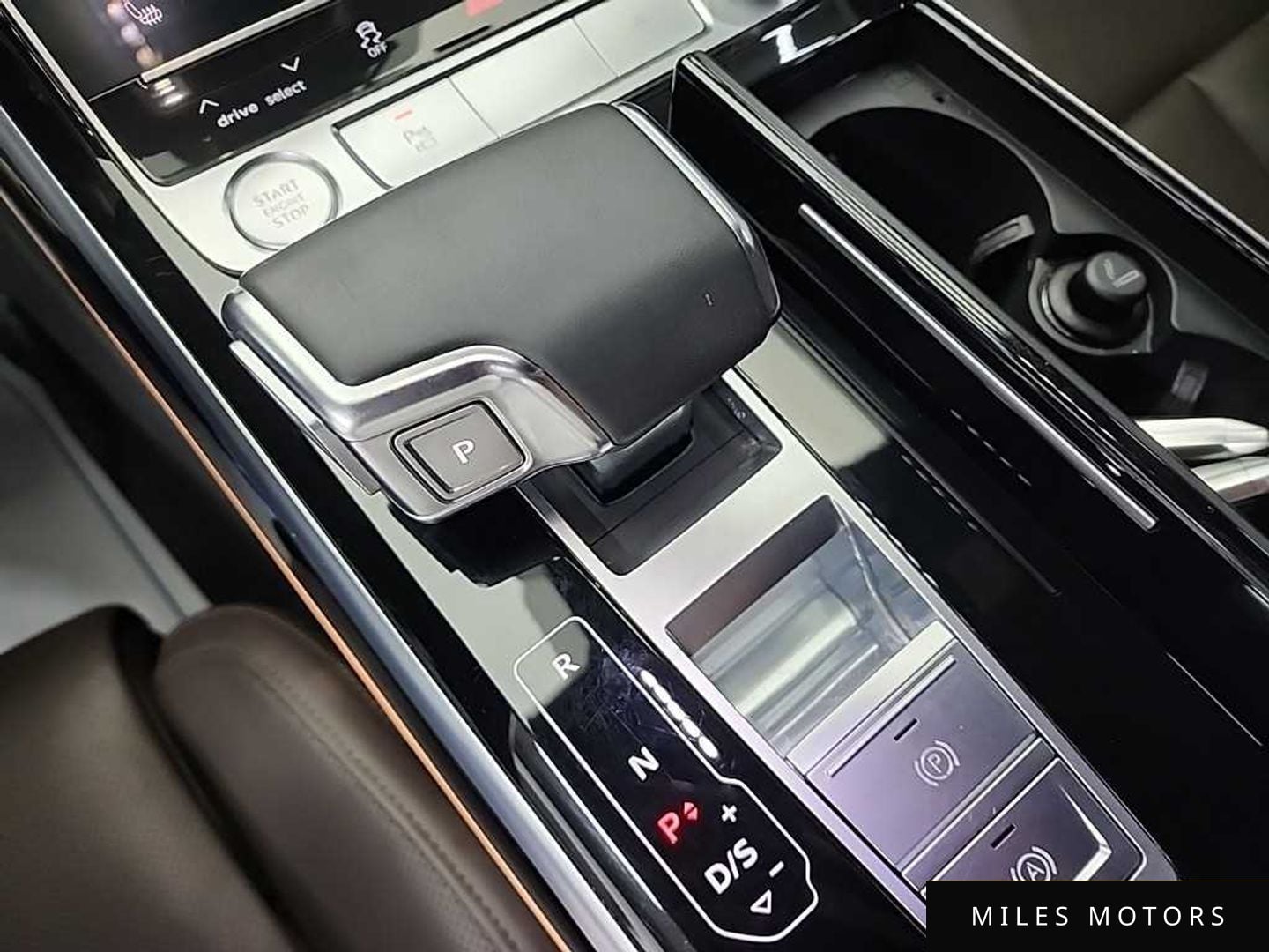 Audi A8 (D5) 2020 — миниатюра 8
