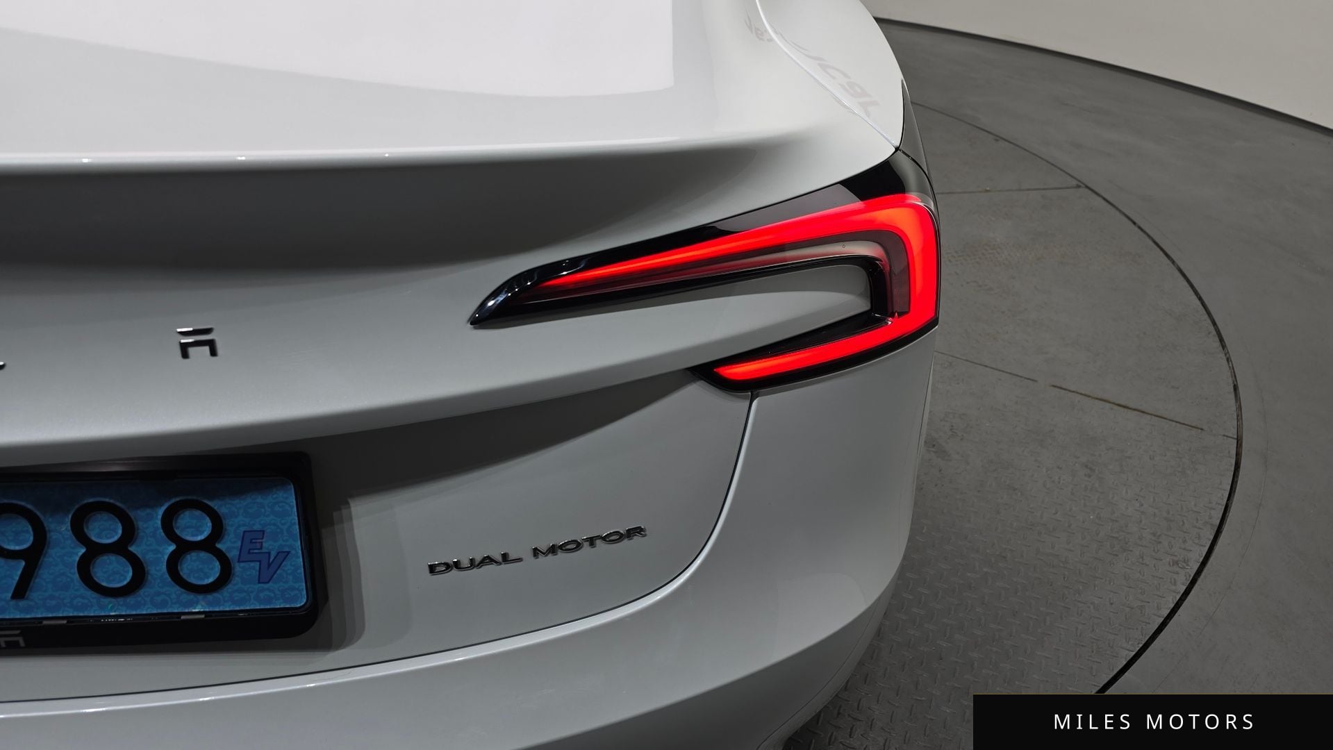 Tesla Model 3 2024 — миниатюра 9