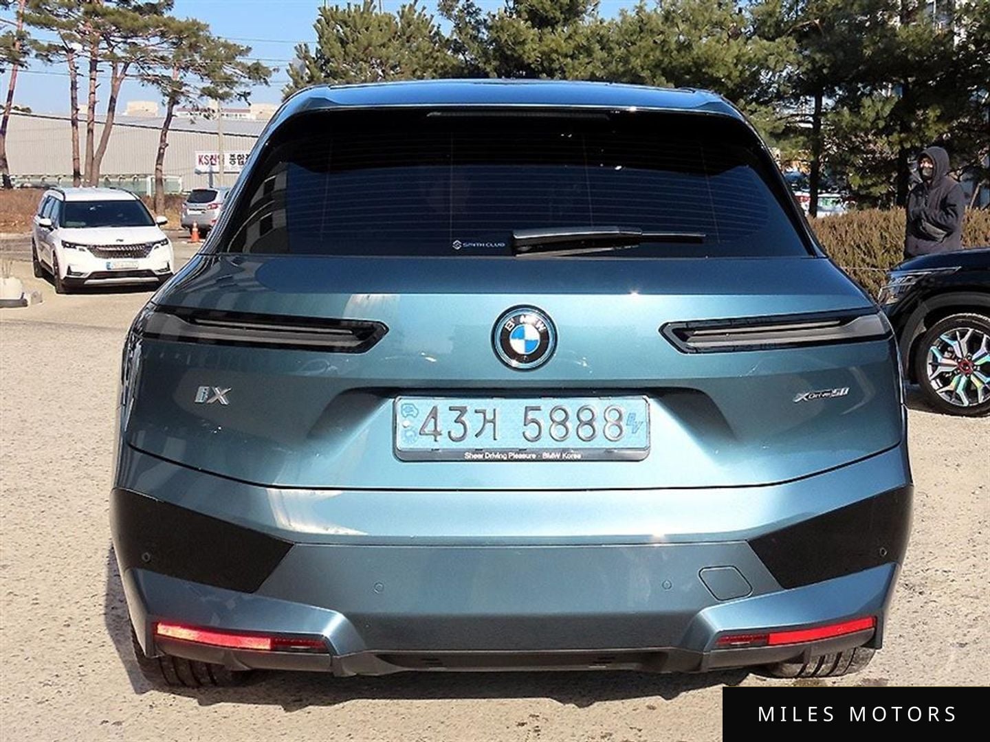 BMW iX 2022 — миниатюра 4
