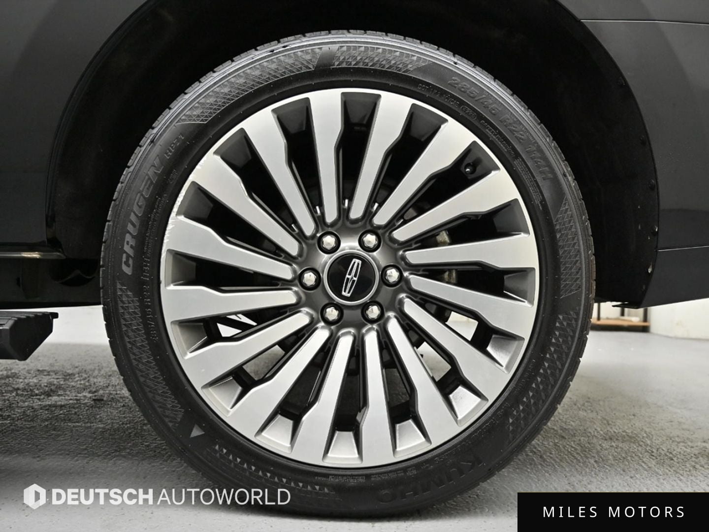 Lincoln Navigator 2021 — миниатюра 5