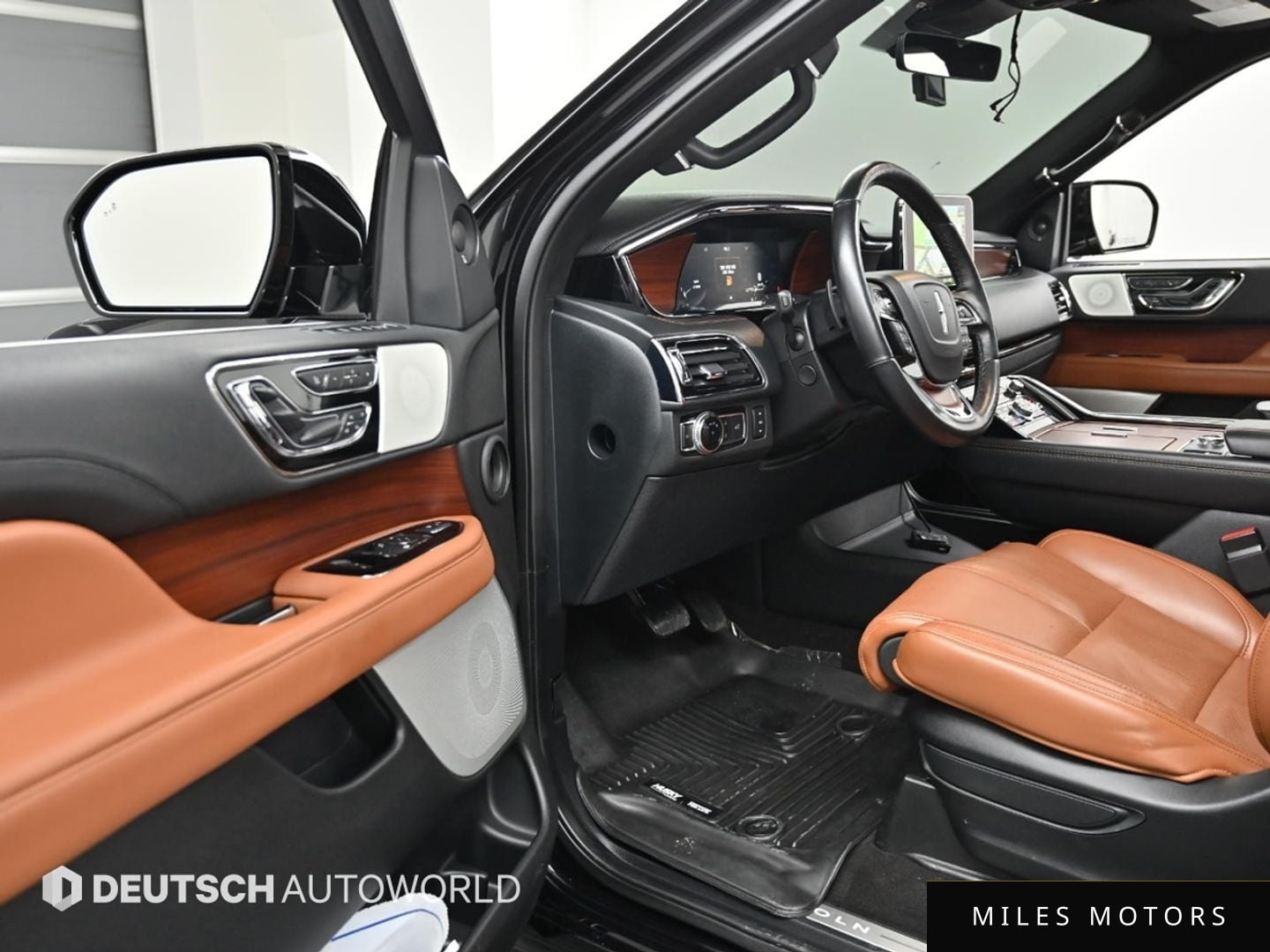 Lincoln Navigator 2021 — миниатюра 11