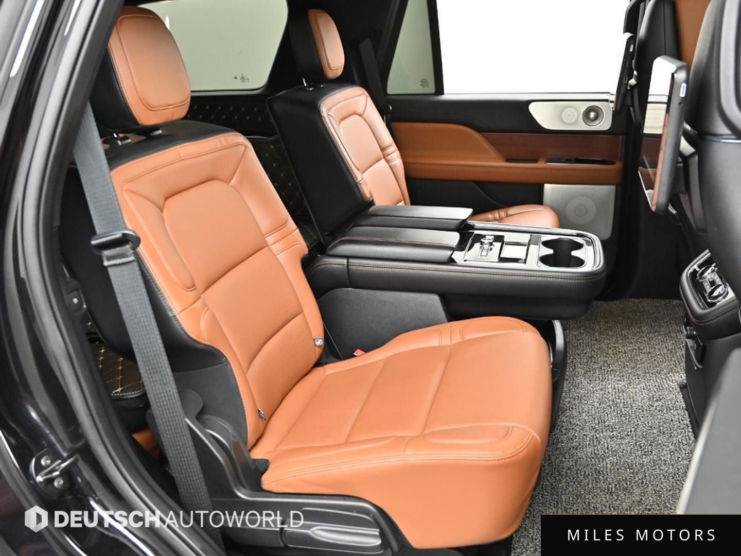 Lincoln Navigator 2021 — миниатюра 12