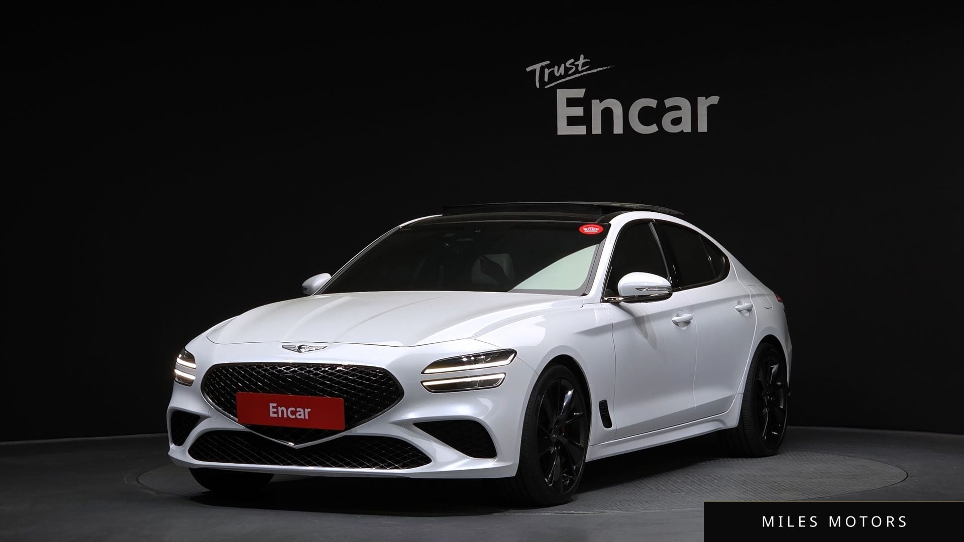 Genesis G70 2022 — фото 1 из 12