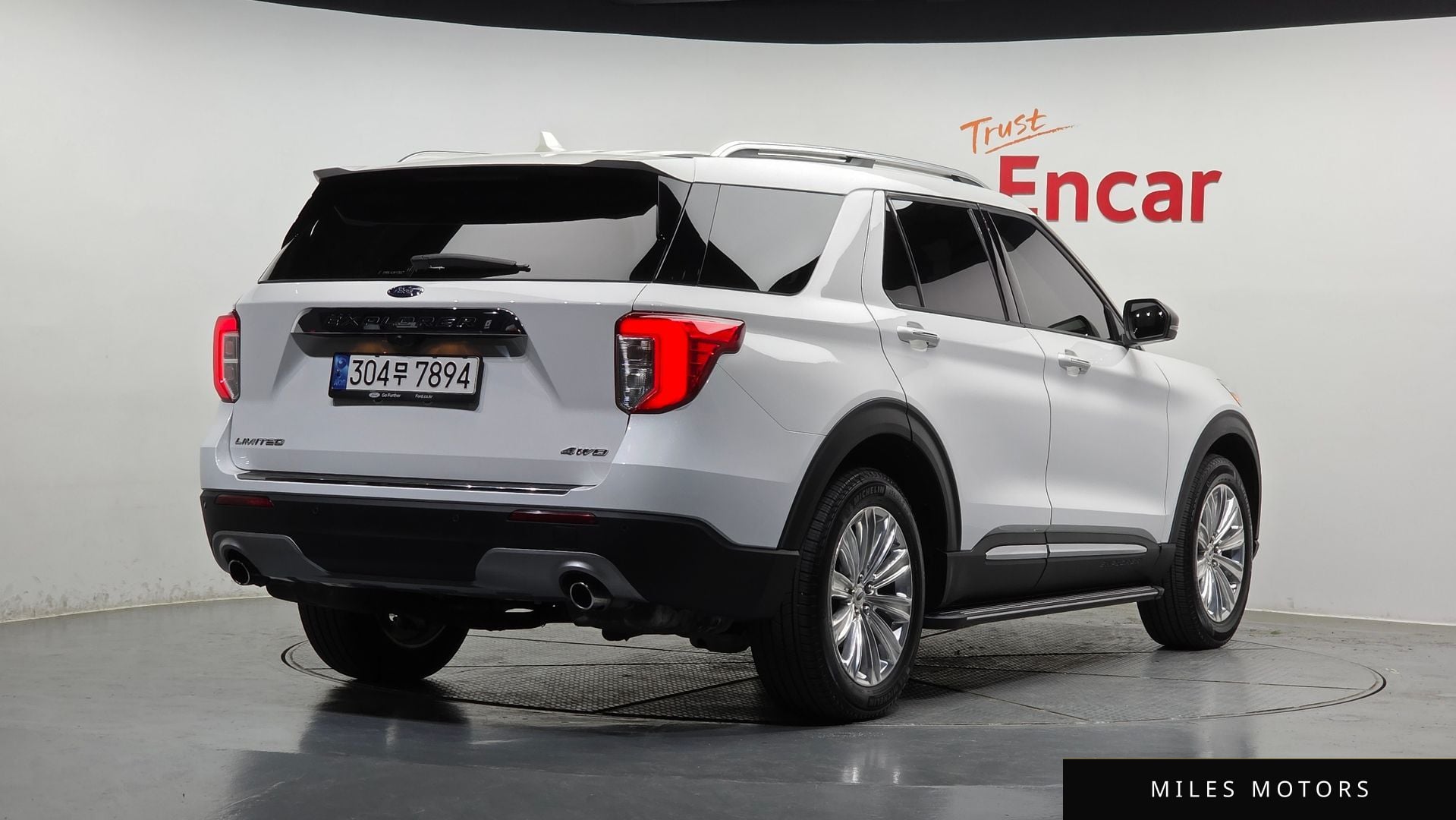 Ford Explorer 2023 — миниатюра 2