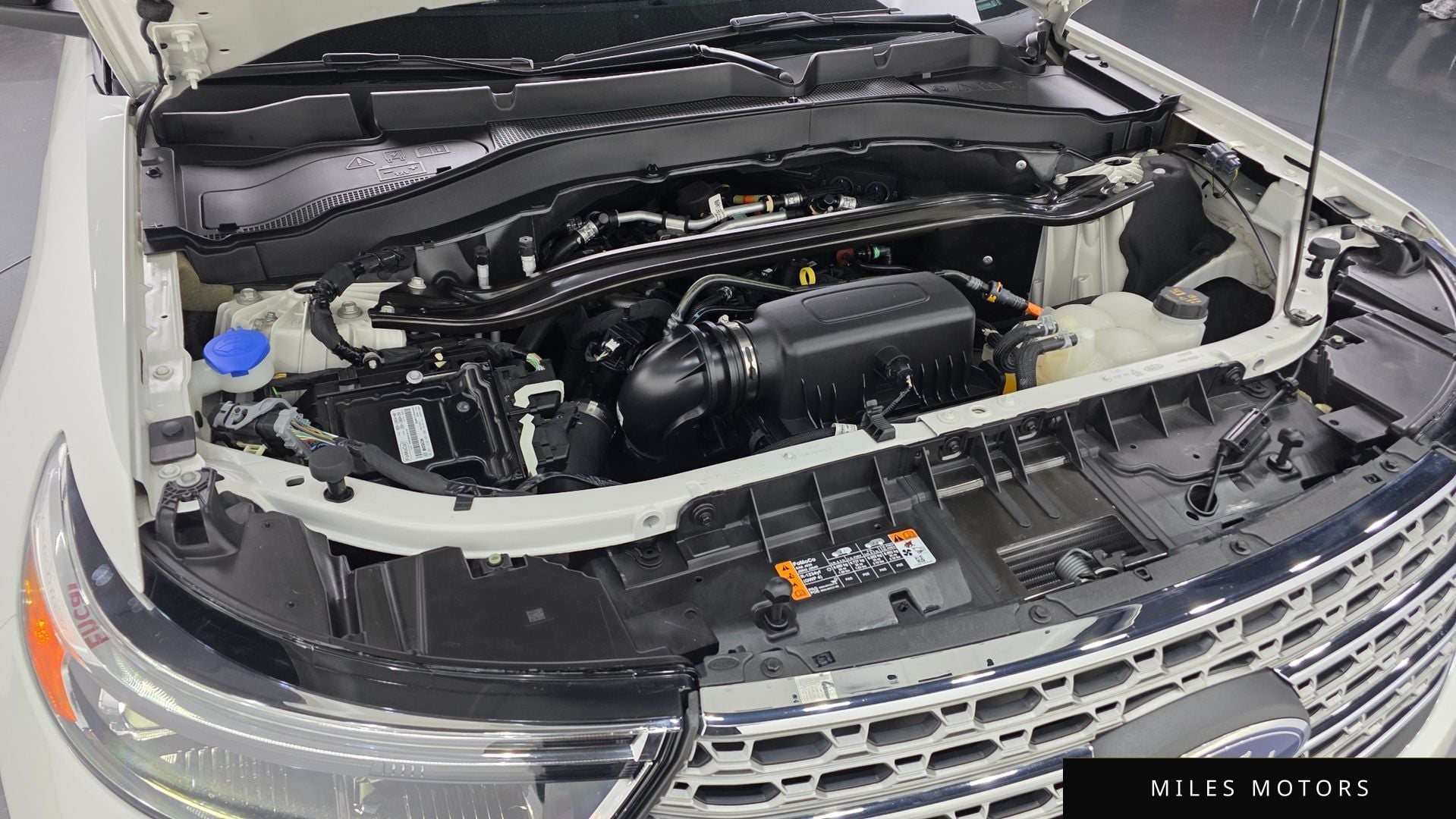 Ford Explorer 2023 — миниатюра 6