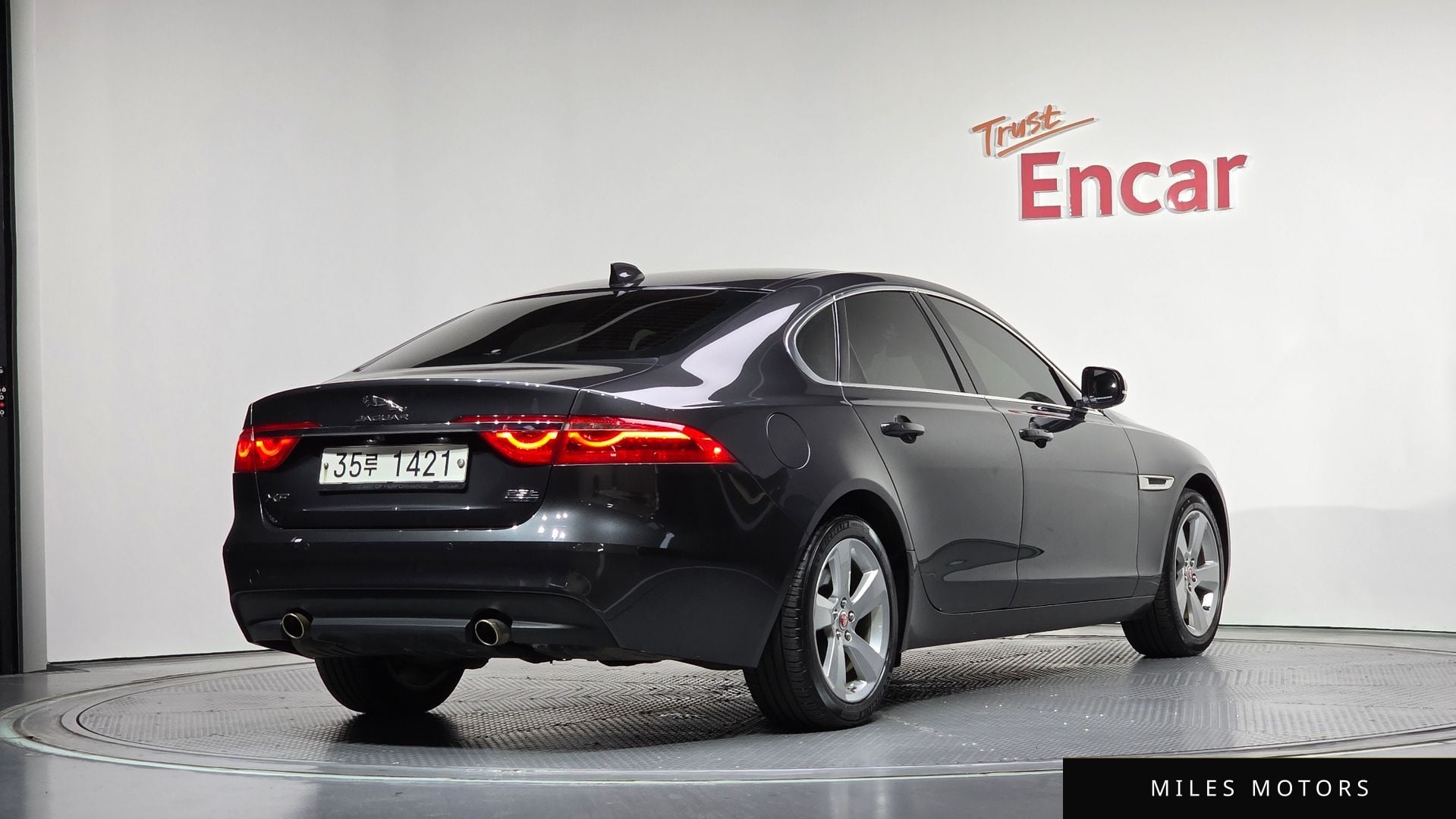 Jaguar XF (X260) 2018 — миниатюра 2