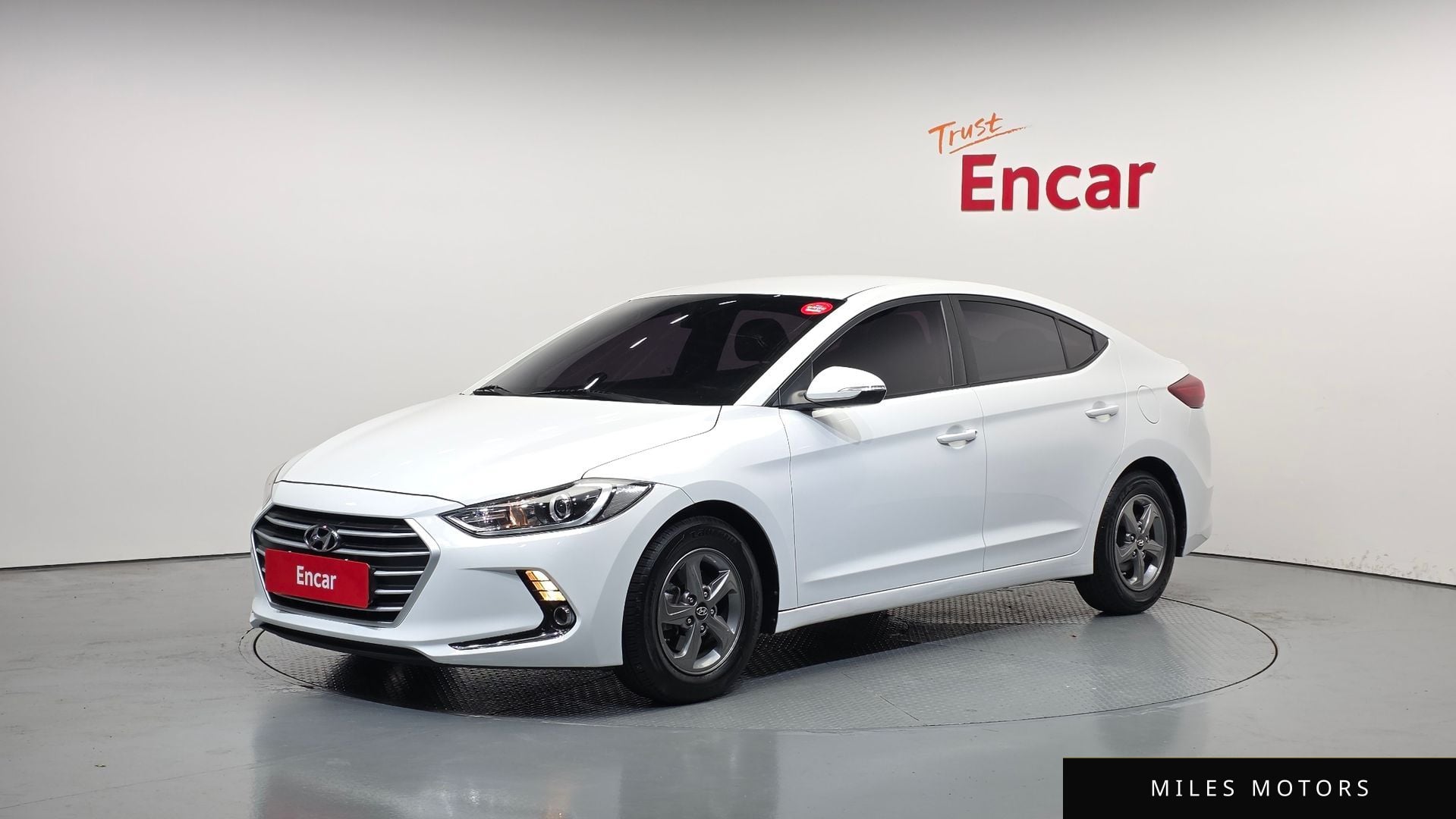 Hyundai AVANTE 2016 — фото 1 из 12