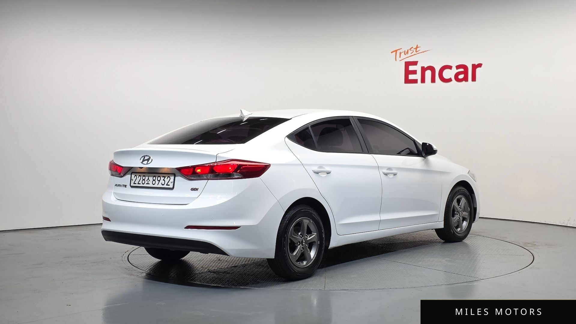 Hyundai AVANTE 2016 — миниатюра 2