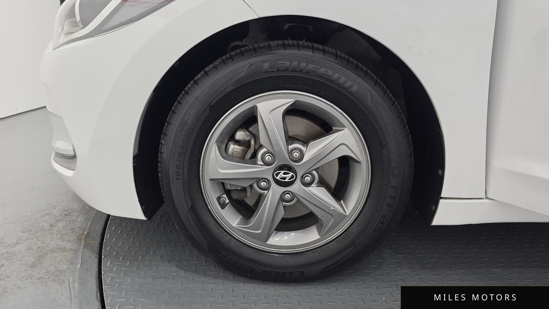 Hyundai AVANTE 2016 — миниатюра 5